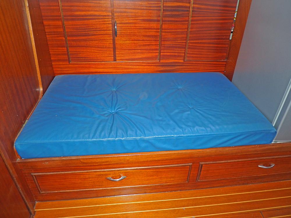 Salon, H&eacute;bergements